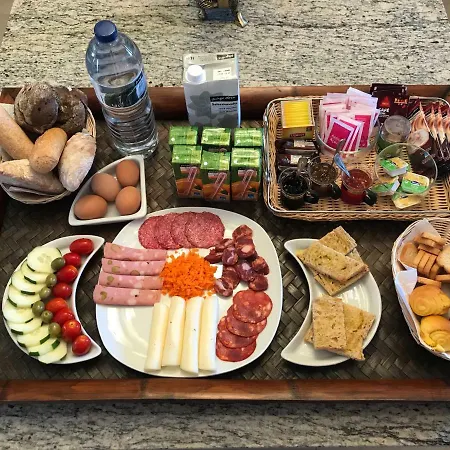 Casal De Castro 农家乐 *