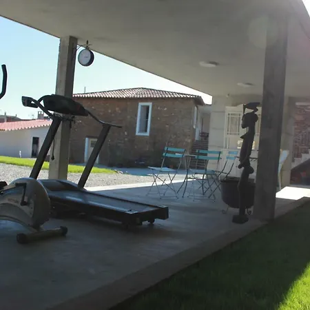 Casal De Castro 农家乐 *