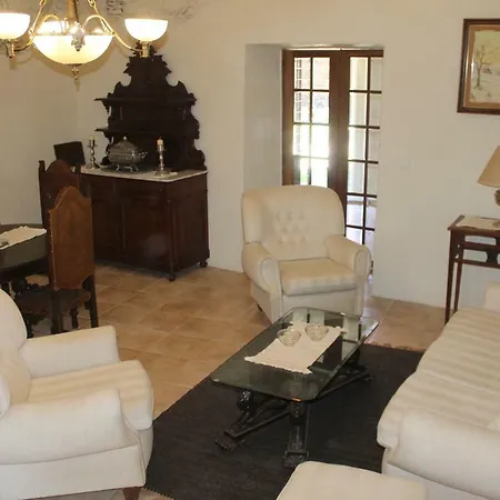 مزرعة للإقامة Casal De Castro